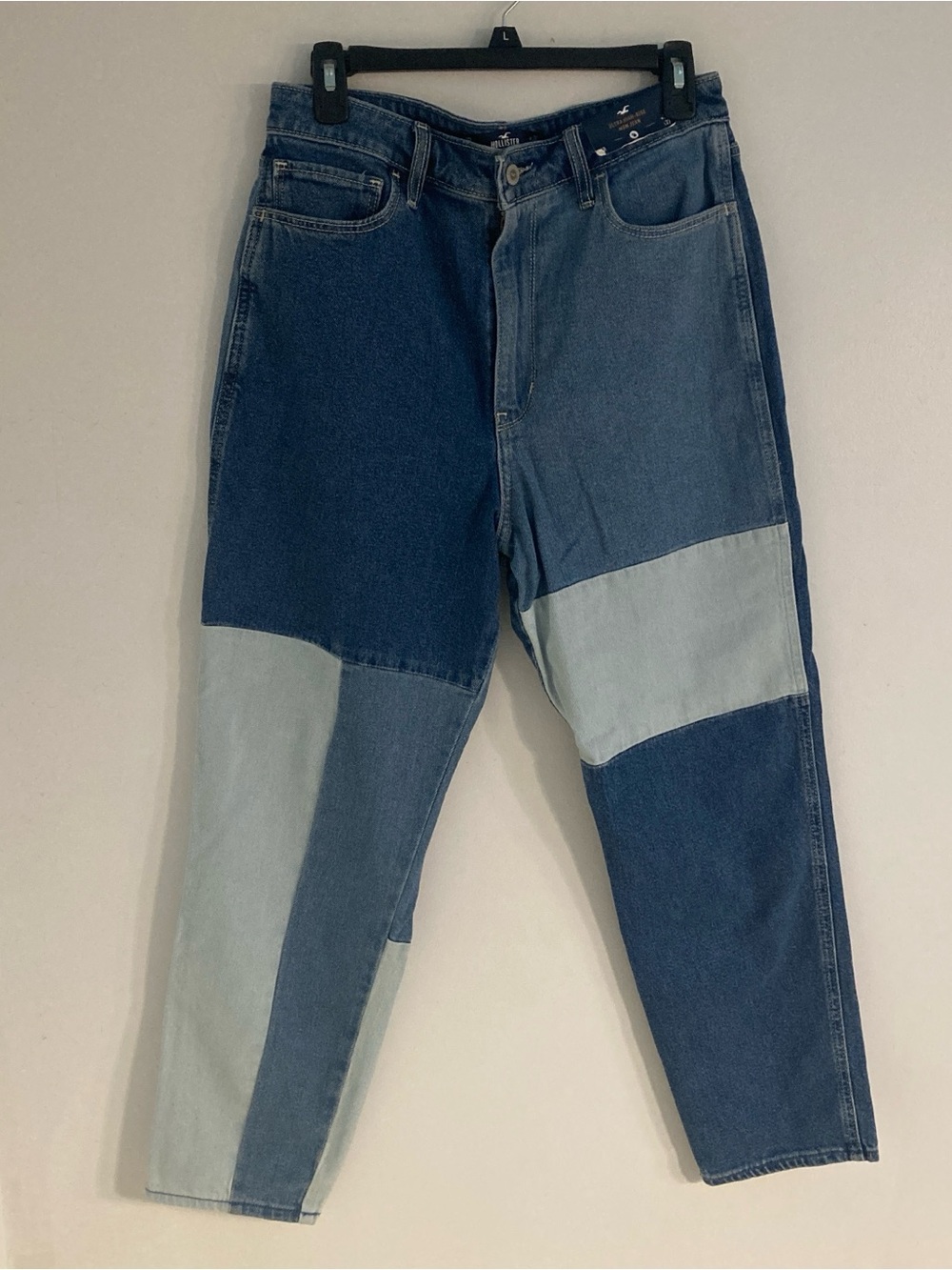Hollister patchwork mom jeans👖🩵